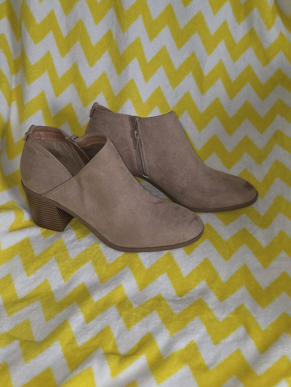 New Womens Style & Co Felaa Short Booties Light Taupe, Size 9.5